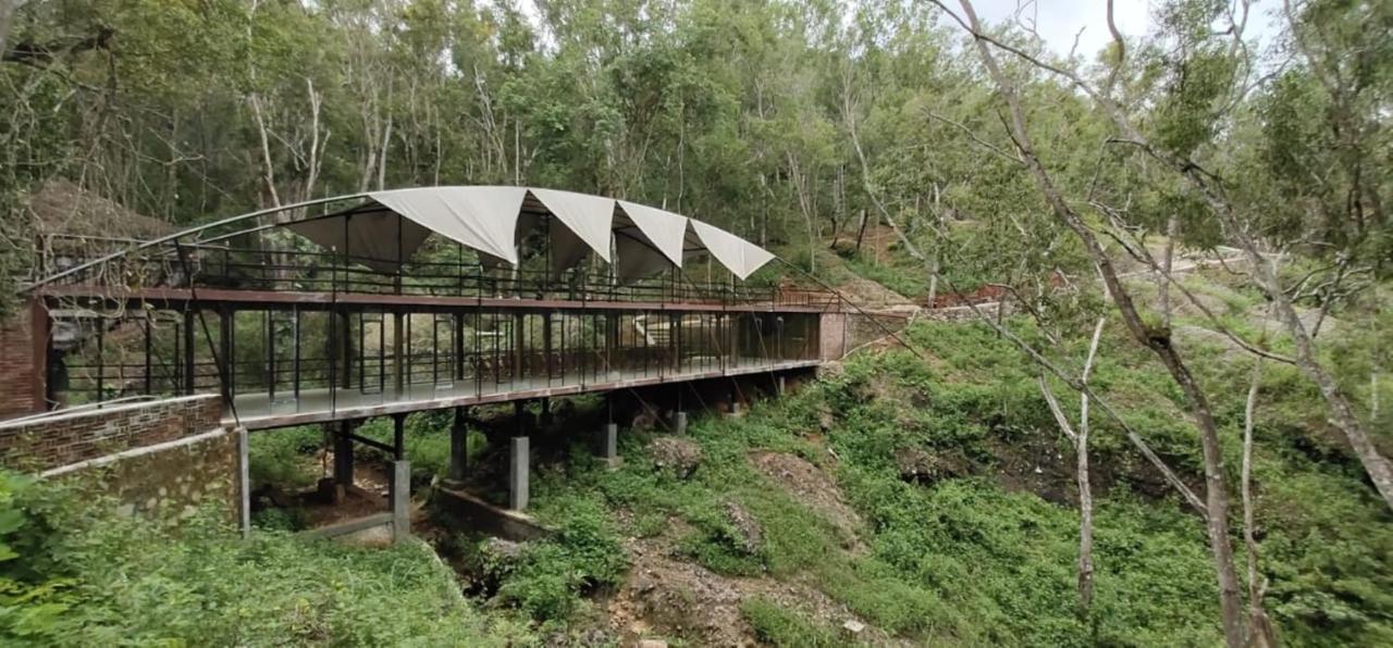 Seribu Batu Songgo Langit Resort & Camp Bantul Exterior foto